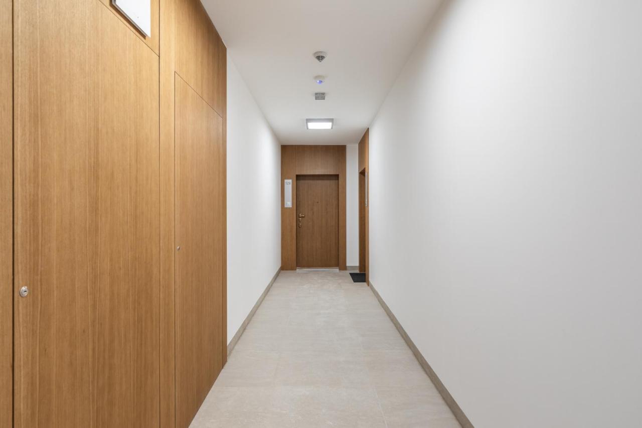 Superapart Sierakowskiego 4 Apartman Varsó Kültér fotó
